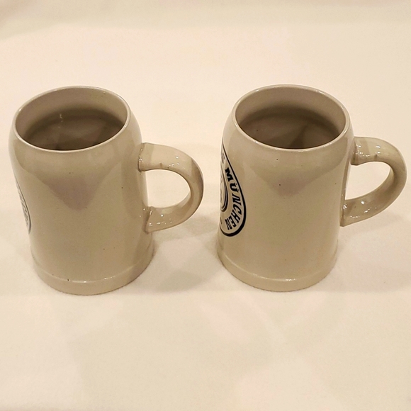 2 Hofbrauhaus Munchen Mugs - Picture 2 of 9